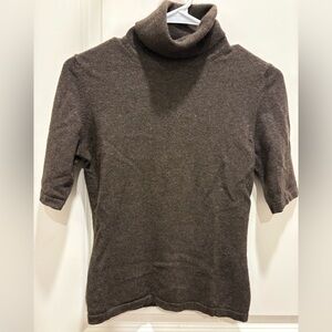 TSE Brown Short Sleeve Turtleneck Sweater 🧡